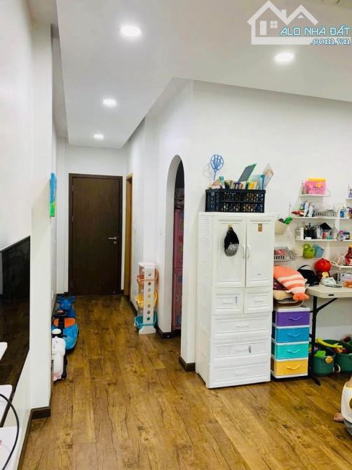 🏡 HẺM XE TĂNG PHẠM VĂN CHIÊU 100m² 2 TẦNG - 5PN 5WC - GIÁ 8 TỶ - 2