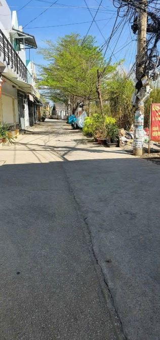 Bán đất  đường Lê Văn Lương, xã Nhơn Đức, huyện Nhà Bè. Diện tích :8.4x14,5m ,giá:4,6ty - 2