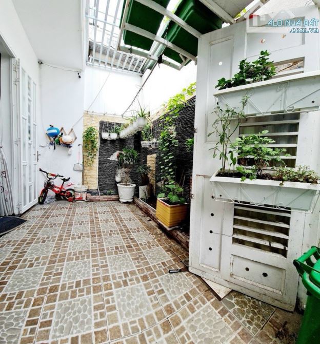 Cần bán nhà mới, diện tích khủng 76m2 (4x19), giá chỉ nhỉnh 4 tỳ , 66tr/ m2 - 2