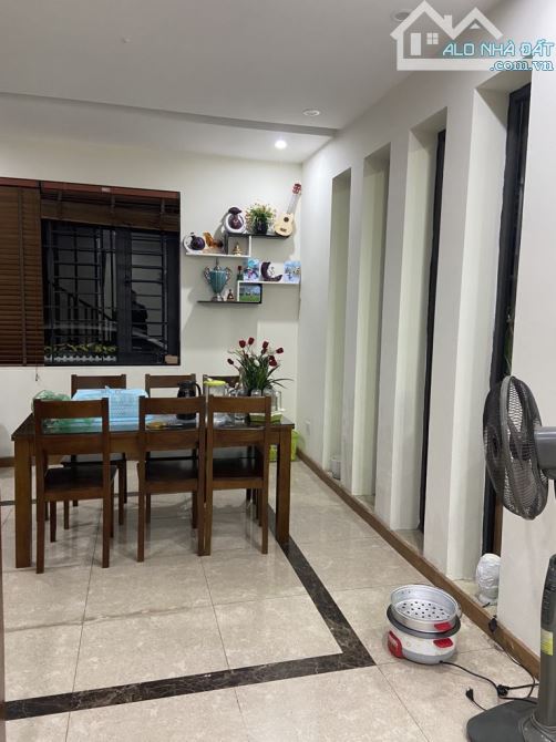 Nhà riêng phố Trương Định cần bán gấp trong tháng, 55m x 5T, 10m ô tô đỗ, ngõ thông rộng - 2
