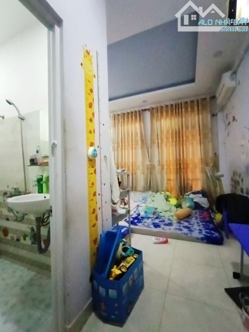 🏘️BÁN NHÀ 3 TẦNG, Ô TÔ TRÁNH XE TẢI - DT 64M2(4.1 X17)  NHỈNH 5 TỶ🌹  ✅ Nhà kết cấu 3 tần - 2