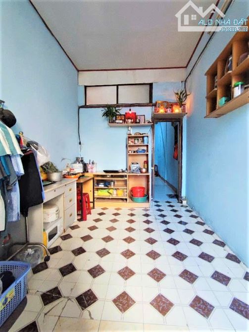 5 TỶ - TRUNG TÂM QUẬN 1 - HẺM THÔNG TỨ PHÍA - DT 3x11M 3 LẦU 5PN - ĐA CÔNG NĂNG SỬ DỤNG - 2