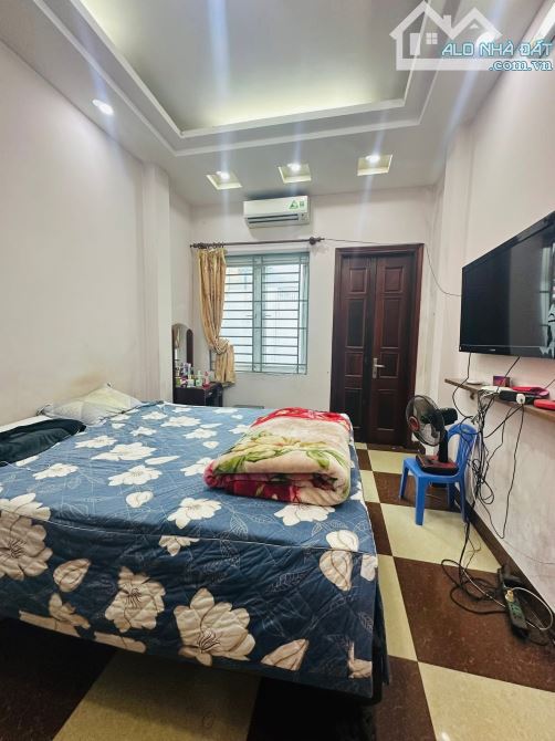 BÁN NHÀ PHỐ AN DƯƠNG VƯƠNG - Ô TÔ QUA NHÀ - SỔ ĐỎ PHÂN LÔ - NHÀ ĐẸP Ở NGAY - 3