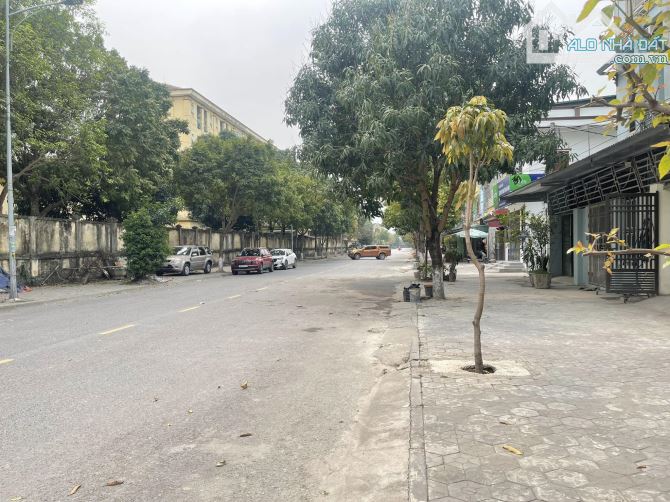 🏚️🏘️  BÁN NHÀ 2 TẦNG LÊ HỒNG PHONG,PHỦ LÝ,HÀ NAM MT 4.1M,  DT 102M,GIÁ CHỈ 4.1 Tỷ - 3