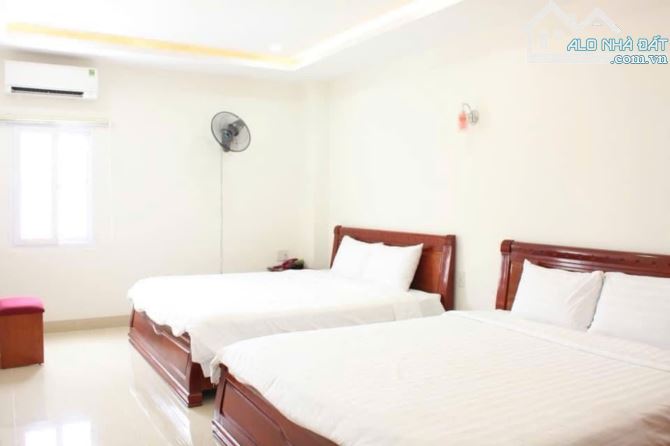 Bán khách sạn Nha Trang gần biển quảng trường - 3