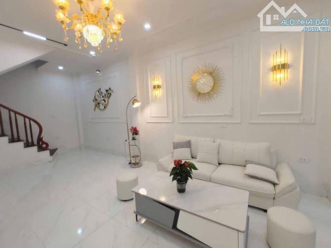 Nhà mới, Mậu Lương, kiến hưng, hà đông  Dt 30m, 5 tầng, mtr 3.8  Tài chính 6.55 tỷ - 3