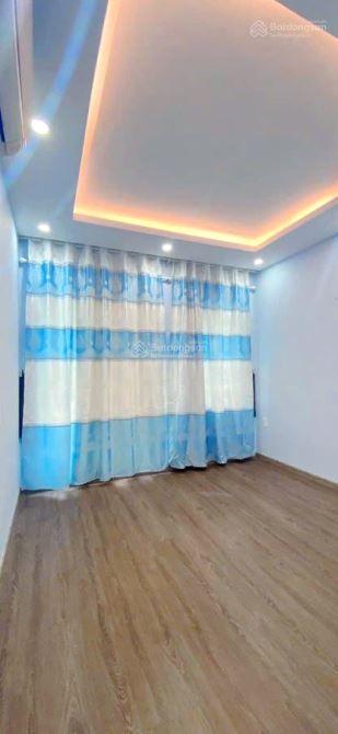 Bán nhà đường Nguyễn Đình Chiểu,Đa Kao,Quận 1 - Hẻm 3 gác gần lộ chính - 35m2 - nhà mới - 4