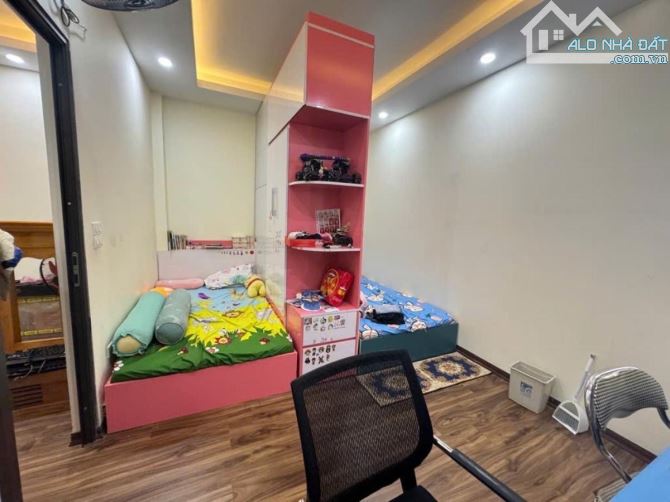 NHÀ RỘNG 56m - MT 4,6m - chỉ 5 tỷ - ngõ nông phố Nguyễn Văn Linh - 4