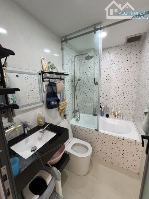 BÙI ĐÌNH TÚY OTO NGỦ TRONG NHÀ - 4 TẦNG 7 PN - GIÁ 11.7T - 4