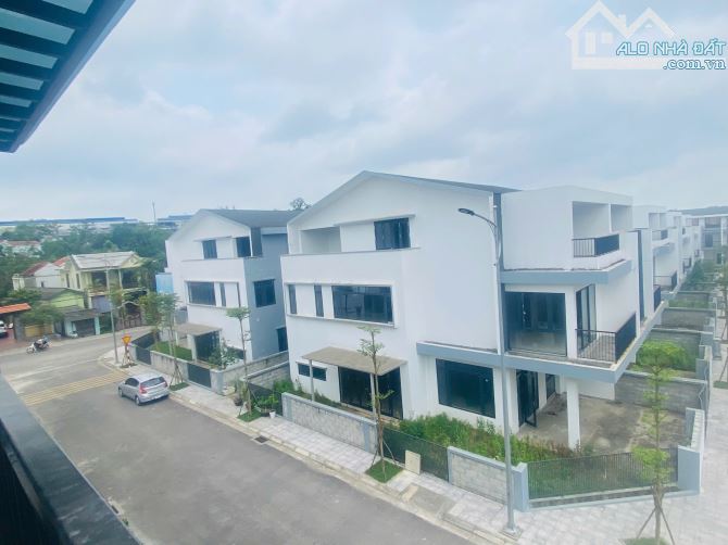 Bán nhà 3 tầng khu biệt thự Trần Thái Tông, Trường An, TP. Huế – diện tích 200m² – có gara - 4