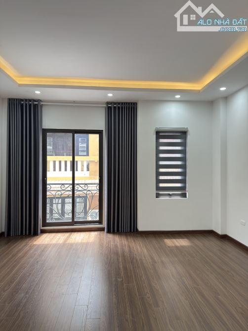Bán Nhà 5 Tầng Hồ Tùng Mậu – Ở Ngay, Kinh Doanh Nhỏ – Mặt Tiền 3.5m – Sổ Đẹp – 7.99 Tỷ - 4