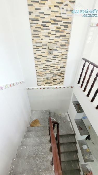 NHÀ MỚI XINH - HẺM OTO - SHR - 2.39TỶ - 5