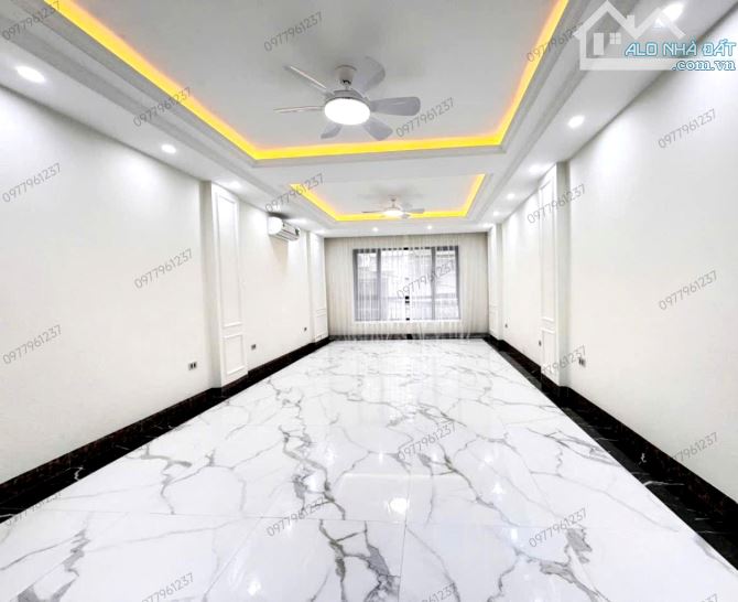 BÁN NHÀ HOÀNG QUỐC VIỆT 55m2 × 6T × MT 4,5m - THANG MÁY - 2 Ô TÔ TRÁNH TRƯỚC NHÀ, KD - VP - 5