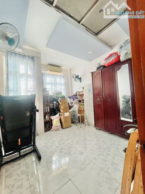 NHÀ 3 TẦNG - THOẠI NGỌC HẦU - ĐỐI DIỆN BIG C PHÚ THẠNH - HẺM XE TẢI -4x15-7 tỷ NHỈNH- - 5