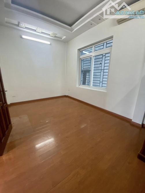 Cần bán gấp siêu phẩm phân lô Trần Quốc Hoàn 60m2, 4T, lô góc, ô tôm kinh doanh tốt - 5