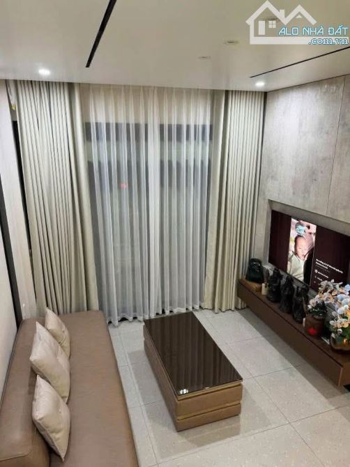 CHO THUÊ NHÀ 3 TẦNG KĐT ECOGARDEN - FULL NỘI THẤT - 5