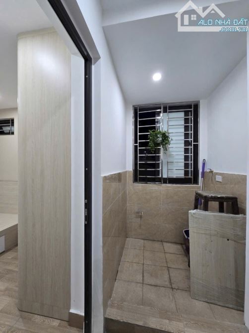 Tập thể Đống Đa gần Vincom Nguyễn Chí Thanh gần nhiều trường đại học - 6
