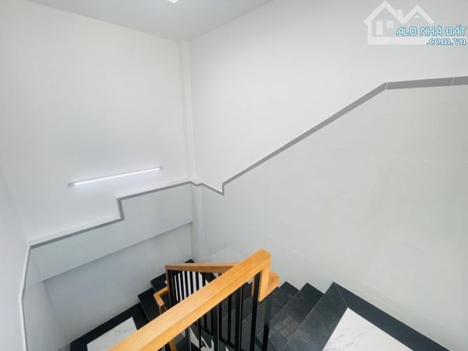 CHDV đường Trần Tấn, Tân Phú, 210m2, 7 Tầng, 6m/14m x 27m. chỉ 31 tỷ - 6