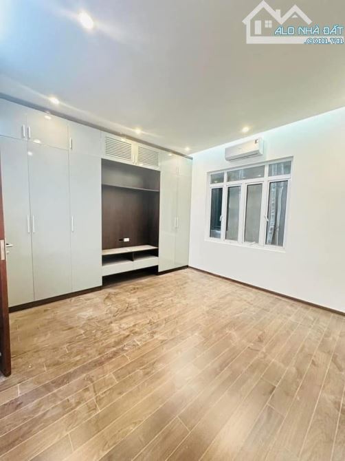 Lê Trọng Tấn, Phân lô Oto tránh, Sát phố, Ngõ thông, 5 tầng TM. 57m, MT5m. 17.8 tỷ - 7