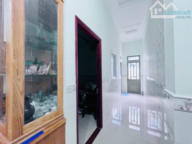 Bán Gấp Nhà Phố Cao Cấp Gần Chợ Đông Hòa Dĩ An Giá Siêu Tốt - 8