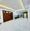 🏡 Nhà đẹp Ngô Gia Tự, Long Biên, 41m2 x 5 tầng hiện đại, Không QH, Thang máy, 8 tỷ 15