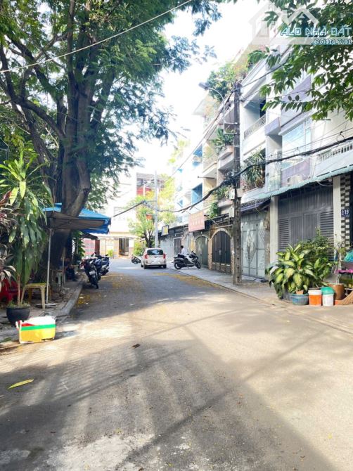 HẺM SỐ MERCESES QUANG TRUNG, P8 (5x25m CN=104,6m2). GIÁ 8 TỶ TL