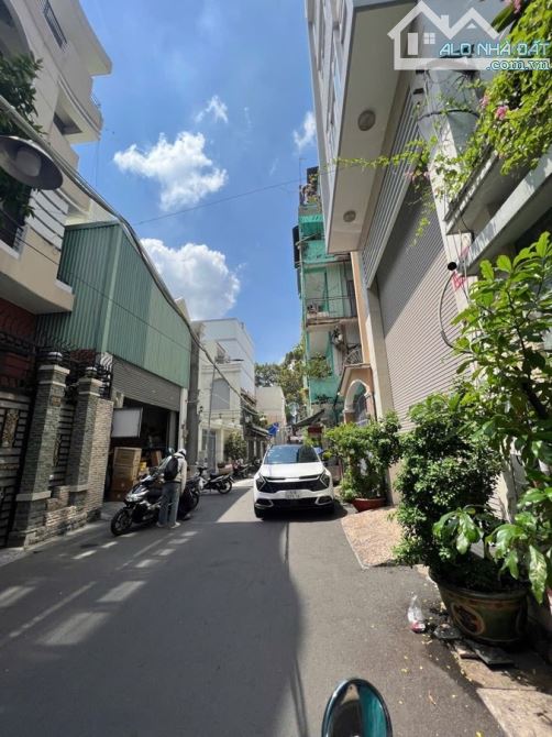TRẦN HỮU TRANG - CHI CỤC THUẾ Q.PHÚ NHUẬN (4x15m) GIÁ 12.8 TỶ