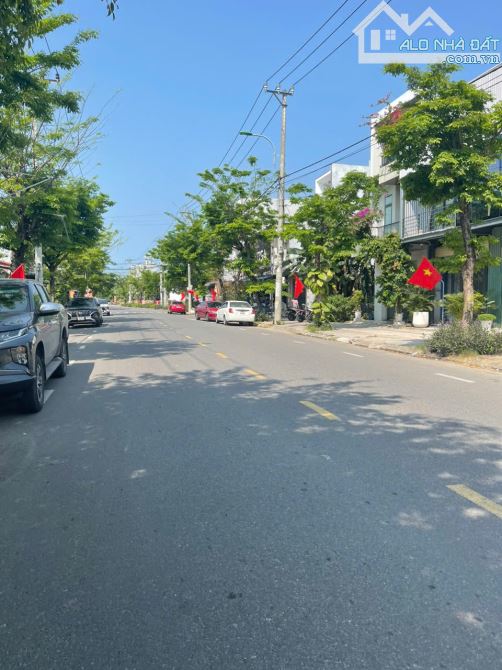 LÔ GÓC VỊ TRÍ KINH DOANH - ĐƯỜNG 10 MAI CHÍ THỌ, HOÀ XUÂN, CẨM LỆ, ĐÀ NẴNG