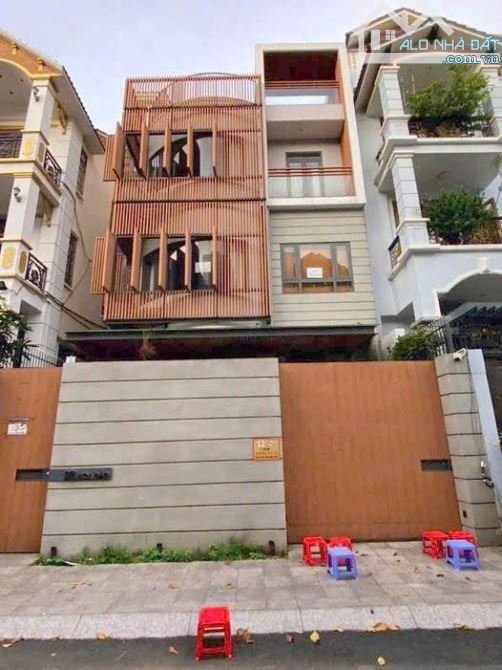 BÁN GẤP LÔ ĐẤT 321M², NGANG 10M, ĐƯỜNG 10M5, LỀ 4M, ĐI BỘ RA BIỂN - Q.THANH KHÊ.