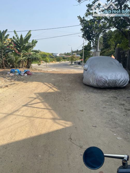 NHÀ 2 TẦNG, KIỆT OTO ĐẬU TRƯỚC NHÀ, GIÁ 2,35 TỶ