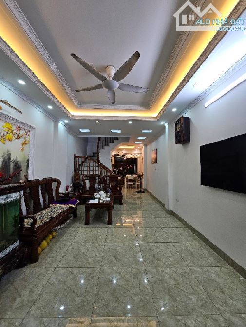NHÀ 4 TẦNG - 56m² - NHỈNH 6 tỷ - Ô TÔ ĐỖ CỬA - NHÀ MỚI Ở NGAY – PHỐ THANH AM