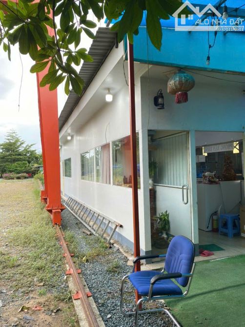 Nhà xưởng tổng dt 2000m2 mặt tiền quốc lộ N2, Thạnh Lợi, Bến Lức giá 28 tỷ