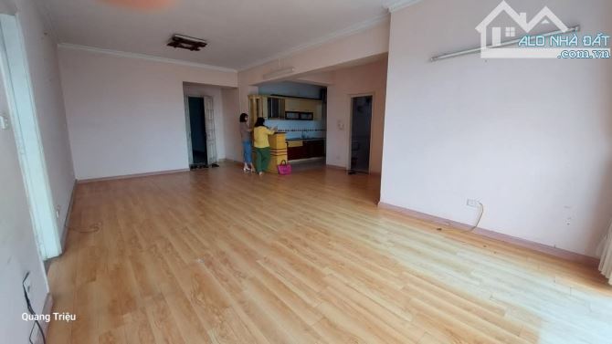BÁN CĂN HỘ 96 Định Công, 3 thoáng, giá đầu tư, 130m2, 6.8 tỷ