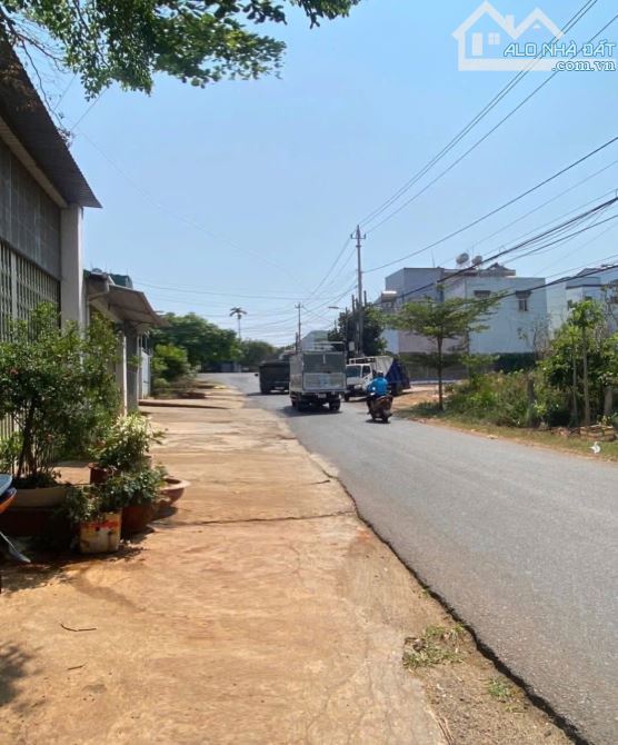 Đất đẹp mt Đỗ Xuân Hợp , 5x30m 3.790