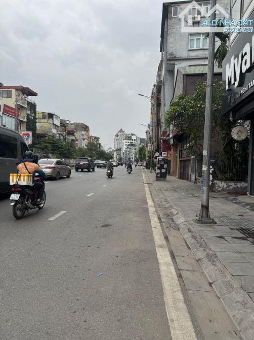 MẶT ĐƯỜNG NGHI TÀM TÂY HỒ - VỊ TRÍ ĐẸP VỈA HÈ ĐÁ BÓNG KINH DOANH. DT 392M2 GIÁ CHÀO 21X TỶ