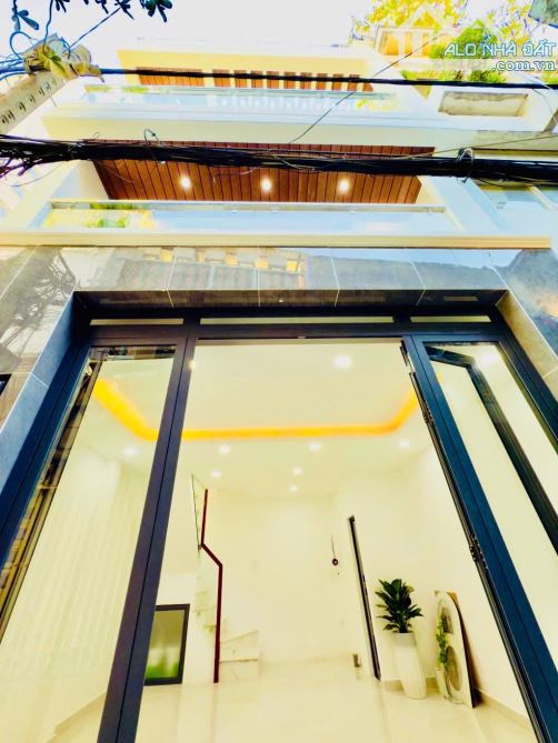 (Q8)NHÀ BÁN HƯNG PHÚ-SÁT Q5,Q1-SÁT MẶT TIỀN -SỔ ĐẸP-NHĨNH 4 TỶ