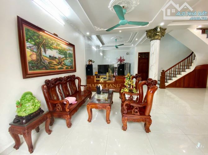 bán nhà 3 tầng ngõ đường hoàng quốc việt - ninh khánh