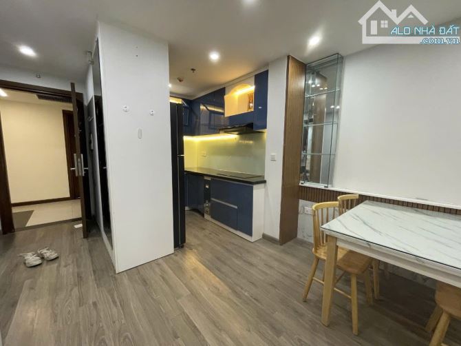 Bán căn chung cư 2 phòng ngủ hud buiding full nội thất giá 3.5 tỷ