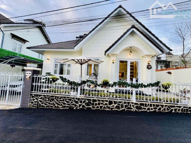 Bán villa 202m2 phường 8 đà lạt 8,8 tỷ khu nhiều villa biệt thự nghỉ dưỡng