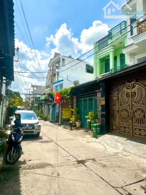 NHÀ HXH TRÁNH 1 TRỤC, NGAY GÒ XOÀI, BHHA, BÌNH TÂN - NGANG 8M, 120M2, 1 ĐỜI CHỦ - HƠN 9Tỷ