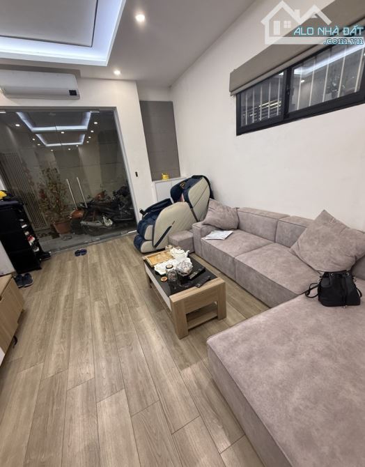 Xách vali về ở Tây Mỗ 50m x5T, ngõ nông, KD, Full nội thất 5,9 tỷ