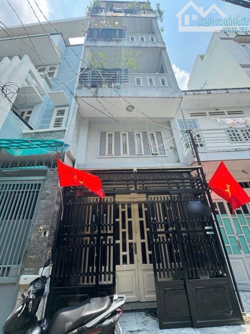 Phú Nhuận - Hẻm xe hơi- Sát Mặt tiền Phan Đăng Lưu- 5 tầng - 3 PN- Nhỉnh 5 tỷ