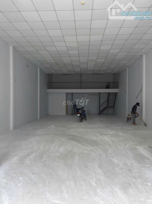 Cho thuê kho mới xây MT Lê Cao Lãng Phường Phú Thạnh Q.Tân Phú