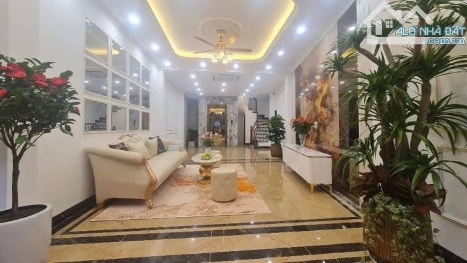 Bán nhà KĐT Nam La Khê – Hà Đông Phân lô, 2 mặt đường ô tô tránh – view chung cư thoáng đẹ