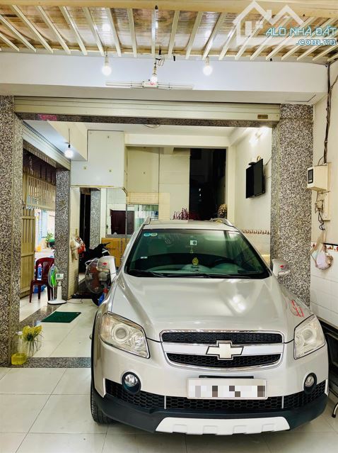 Bán nhà căn góc hẻm xe hơi Dương Bá Trạc Phường 1 Quận 8. Nhà khu dân cư đông đúc, gần cầu