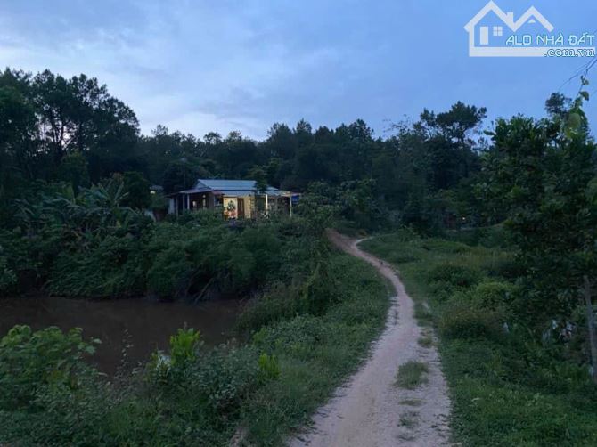 ĐẤT VƯỜN THUỶ DƯƠNG, HƯƠNG THUỶ CÓ 400M2 THỔ CƯ 2,xtr/m2