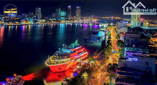 🎉🎉🎉 Chính chủ cần bán 2 cặp Trần Hưng Đạo đường 15m vỉa hè rất rộng vị trí SIÊU VIP