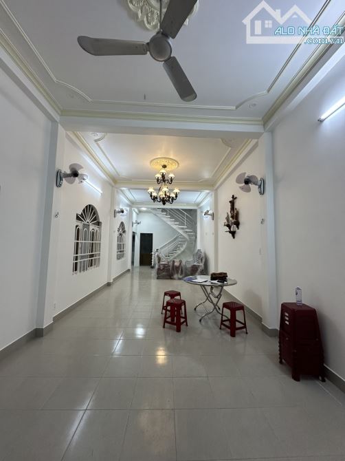 Bán Nhà Mặt Tiền Kinh Doanh Đường Đồng Tâm, 111m2, 3 Tầng ngang 6,5m nở hậu tài lộc,
