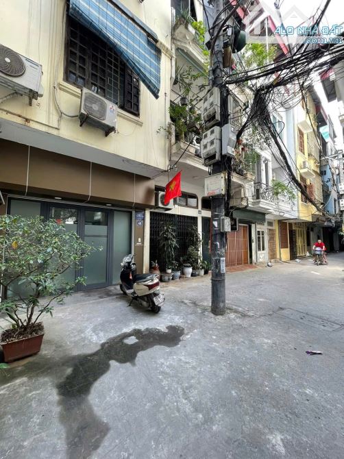 Bán nhà mặt ngõ 98 siêu phẩm Thái Hà, 1 nhà ra phố, thông, kinh doanh, hơn 18 tỷ