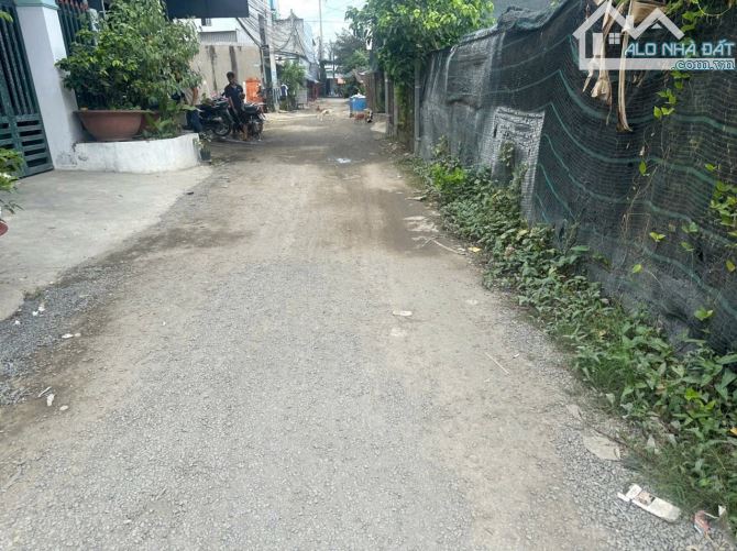 BÁN NHÀ Ở+ NHÀ TRỌ NGAY ĐỨC HOÀ HẠ DT 5X21 GIÁ 2TY (TL) SHR, VAY NGÂN HÀNG